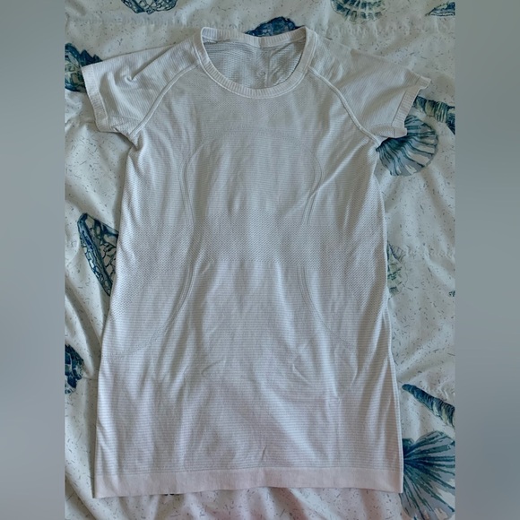 Lululemon Swiftly Tech Athletica White Short Sleeve Tee size 8 - Picture 1 of 6